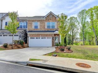 2253 Buford Town Dr, Buford, GA 30518