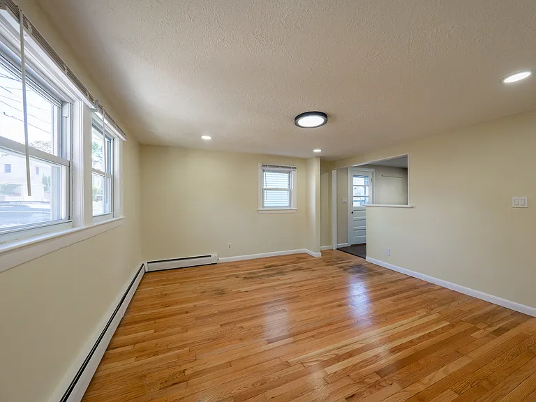170 Seminole Ave — Photo 5