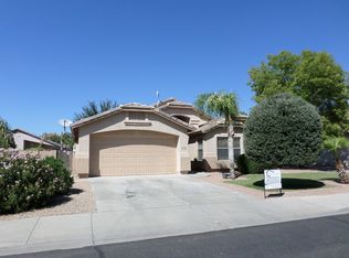 2074 E Willow Wick Rd, Gilbert, AZ 85296