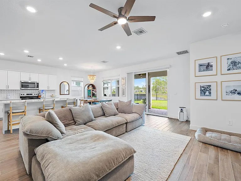 6841 SE Park Trace Dr — Photo 10