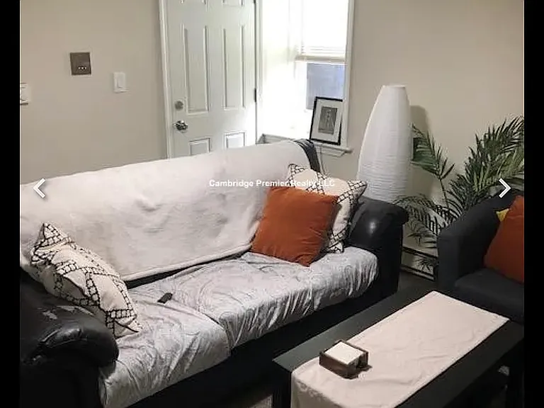72 Thorndike St #1 — Photo 4