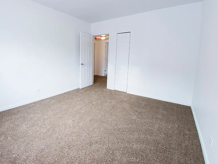 1101 N Lawler Ave — Photo 6
