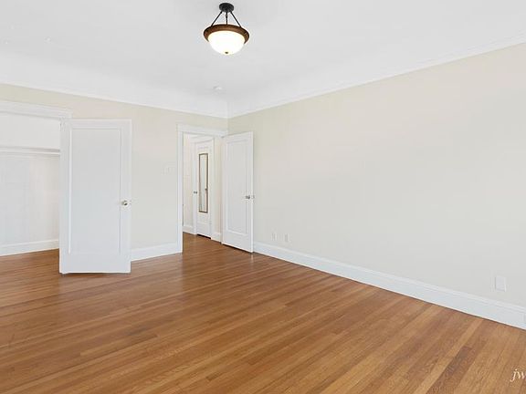 5th image of 1346 16th Ave #10