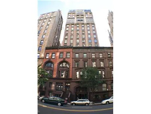 Rented by Douglas Elliman | media 19