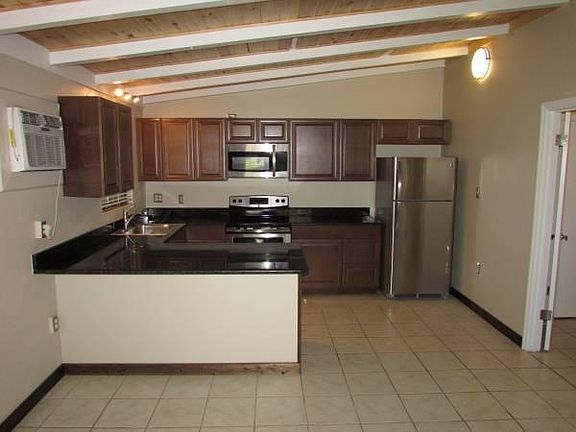 2nd image of 1117 Patterson Dr #F