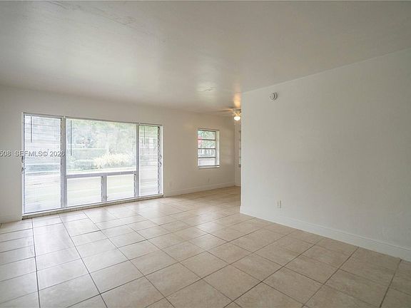 3rd image of 1812 NE 20th Ave #1