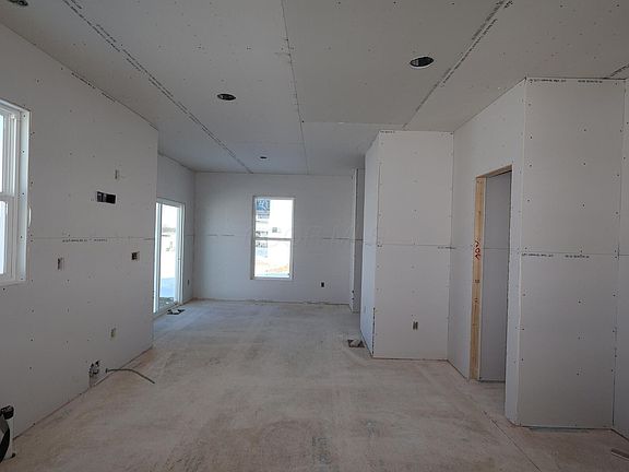 5th image of 1133 Slate Wagon Rd