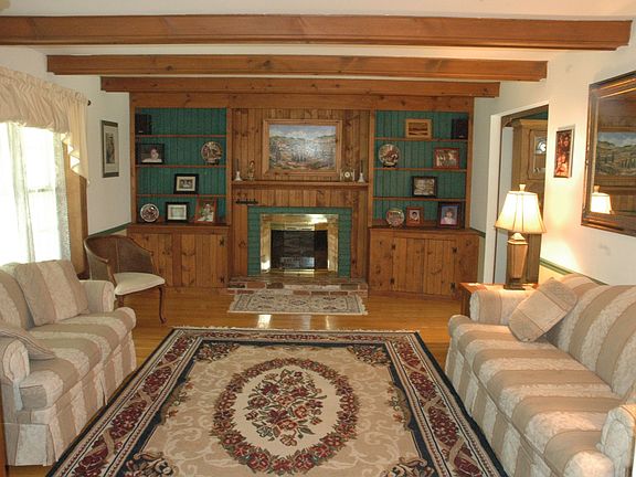 Living Room w/ Beautiful Wood Finishes