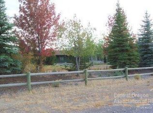 17445 Joshua Ct, Bend, OR 97703