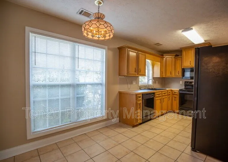 11036 Lee Road 240 — Photo 15