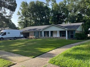 6059 Fox Chase Trl, Shreveport, LA 71129