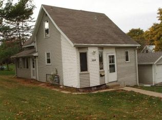 504 Springdale St, Mount Horeb, WI 53572