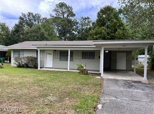 1618 Courthouse Rd, Gulfport, MS 39507