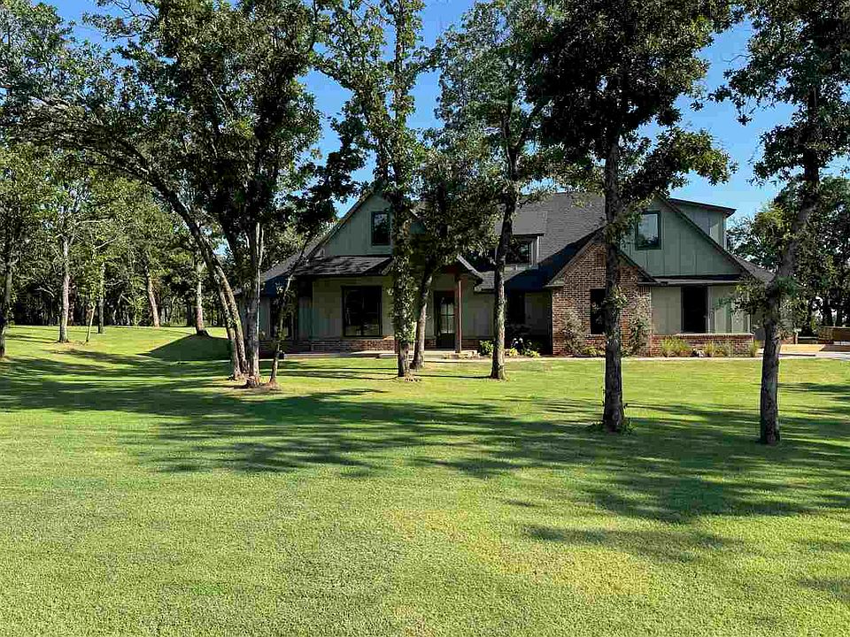2nd image of 21188 Reserve Cir