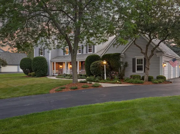 11019 North Wyngate TRACE, Mequon, WI 53092