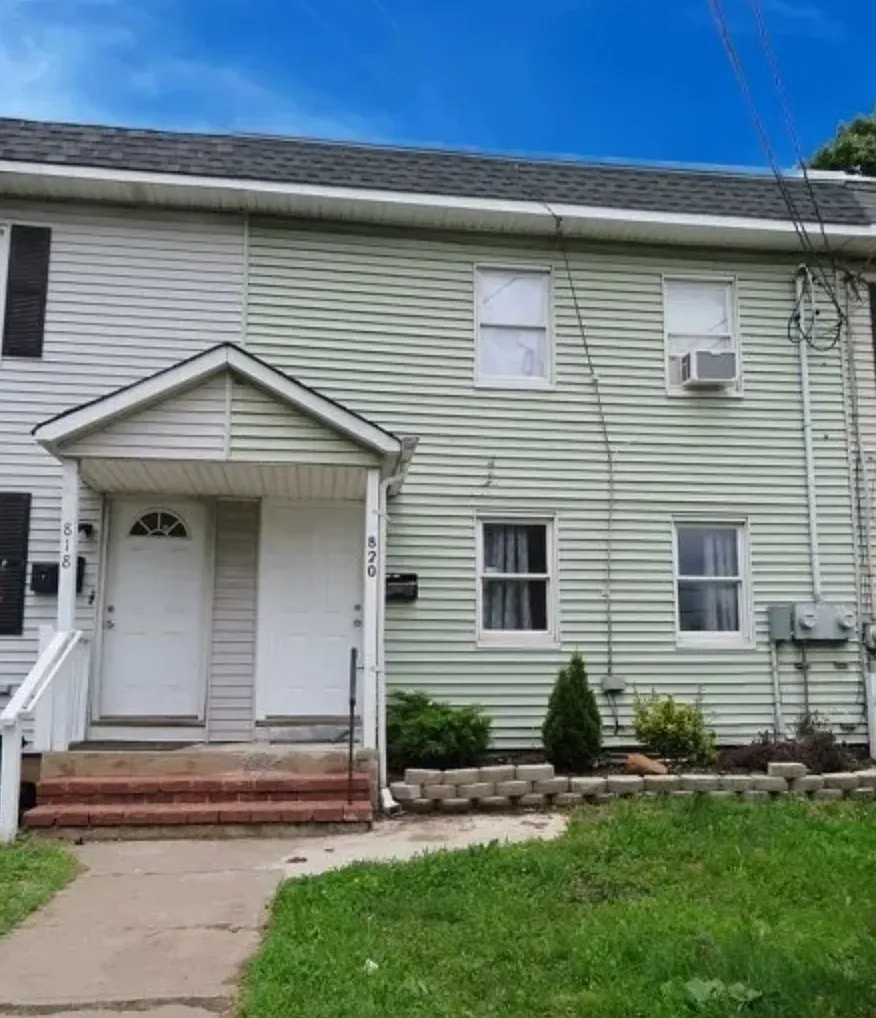 1 bed, $2,200 — Photo 1