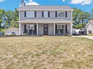 1402 Coventry Woods Ct, Greensboro, NC 27405