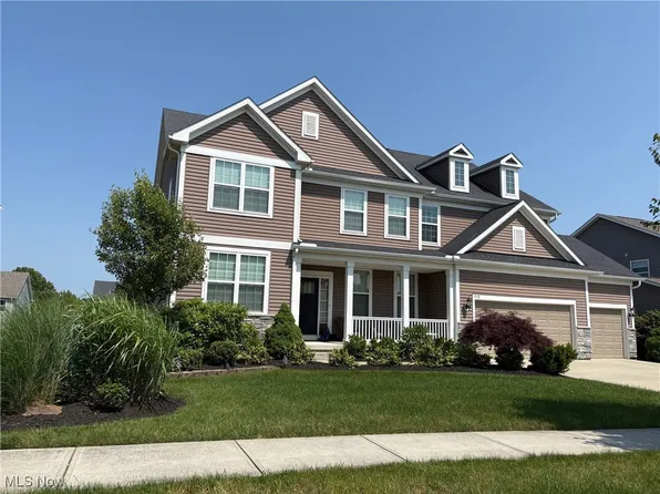 5118 Duxbury Dr, Copley, OH 44321