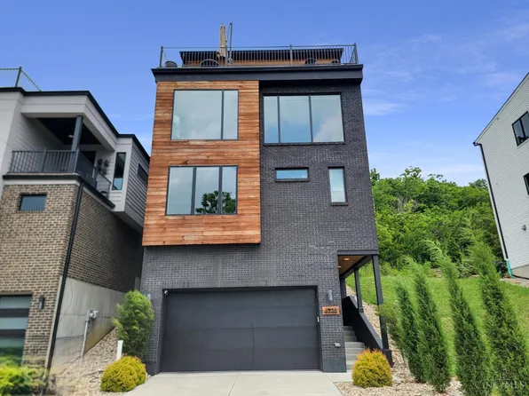 3936 Feemster St, Cincinnati, OH 45226