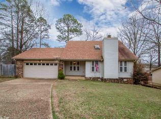 10 Christy Ln, Maumelle, AR 72113
