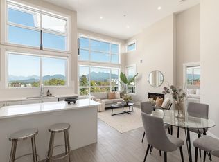 22335 McIntosh Ave #602, Maple Ridge, BC V2X 3C2