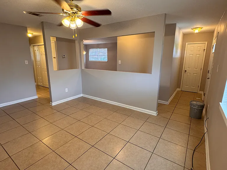 3221 Golden Dr #D — Photo 4