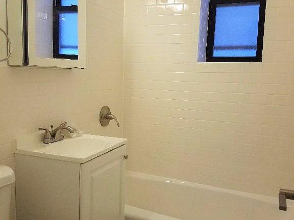 5th image of 3505 94th St #1F