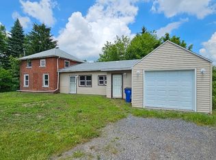 7817 Ridge Rd, Gasport, NY 14067