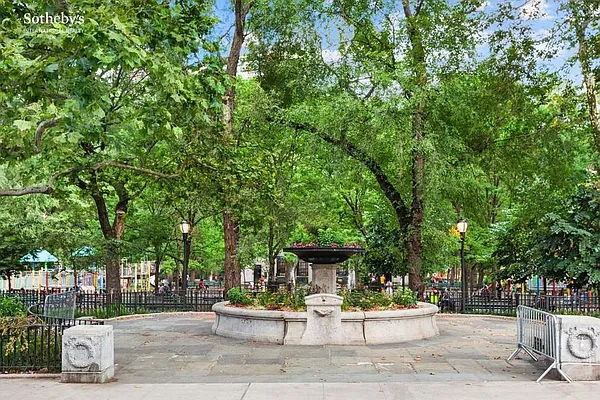 Sold by Sotheby's International Realty | media 15