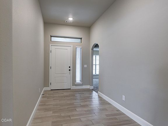 2nd image of 2030 Mardale Cir
