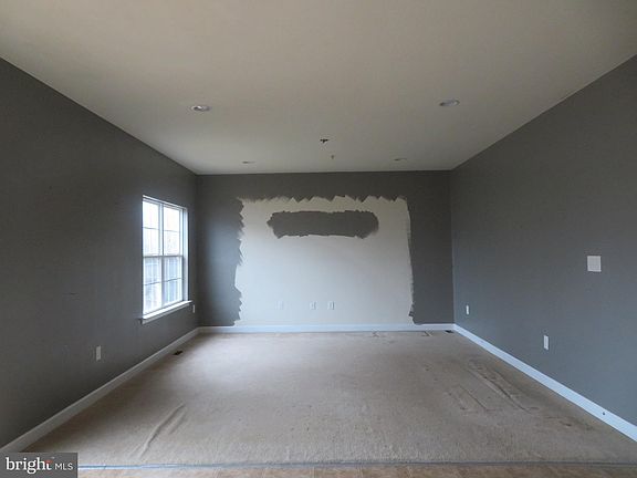 2nd image of 47315 Shady Knoll Pl