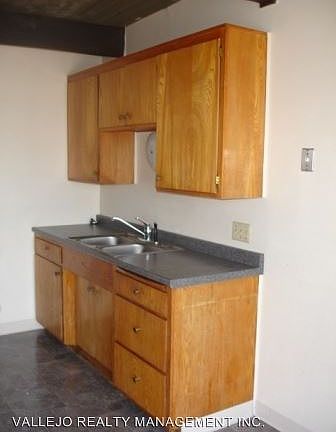 3rd image of 690 Mare Island Way APT 10