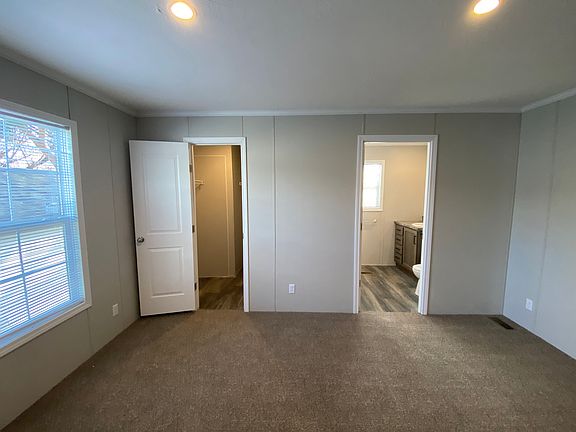 4th image of 117 S Lafayette Blvd #117