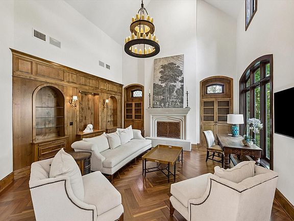 4th image of 34 Liberty Bell Cir