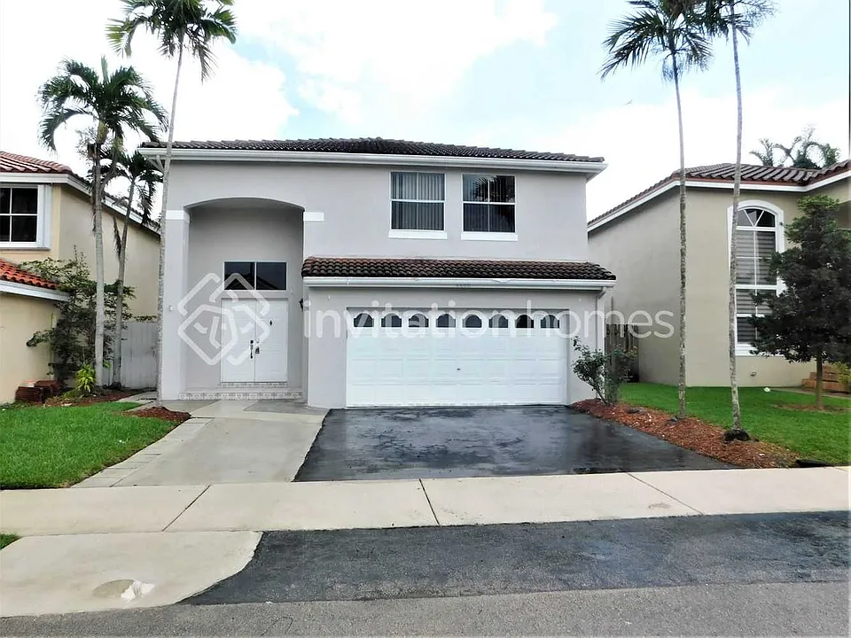 4400 SW 82nd Way