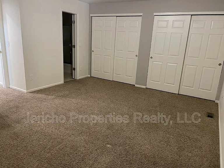 5217 Dudley St — Photo 11