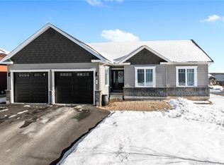 6 Harvest Ct, Fredericton, NB E3A 1P9