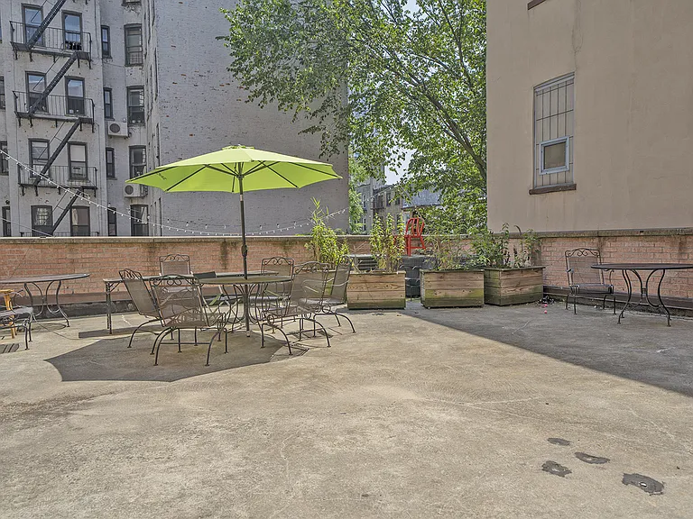 208 S 3rd St #2A — Photo 3