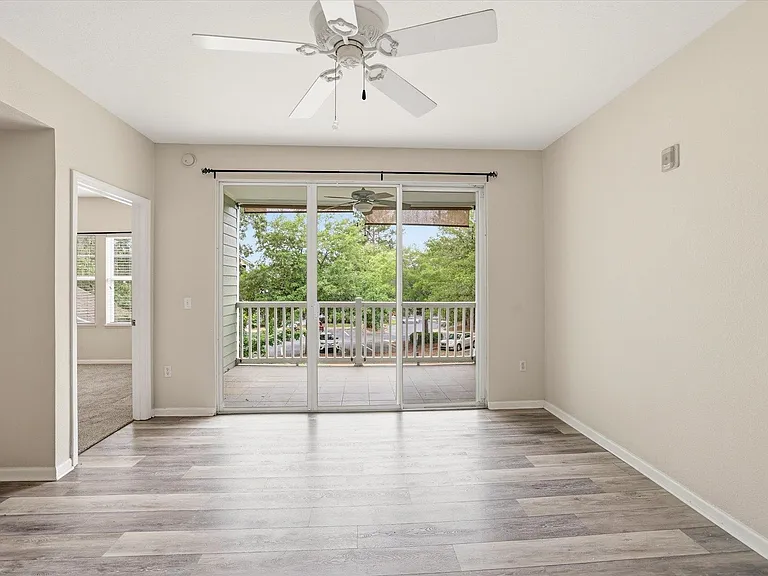 2801 Chancellorsville Dr #718 — Photo 19