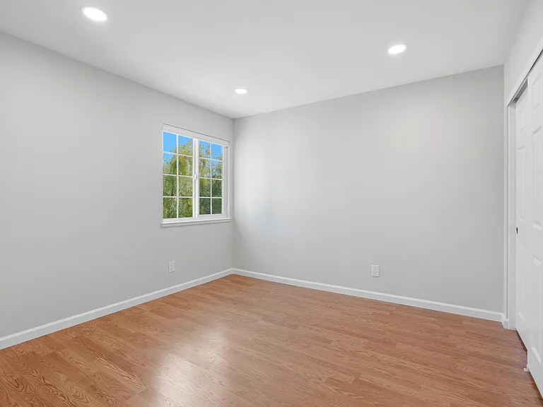 1517 David Ln — Photo 36