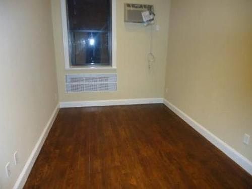 5th image of 329 Lexington Ave APT 4E