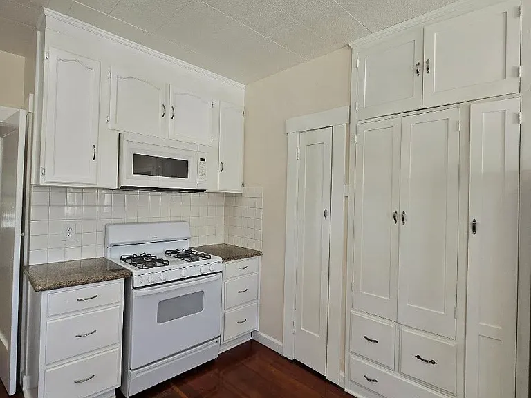 921 E Terrace Ave #A — Photo 13