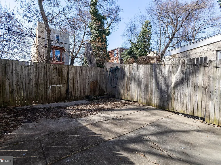 1706 N Willington St — Photo 45