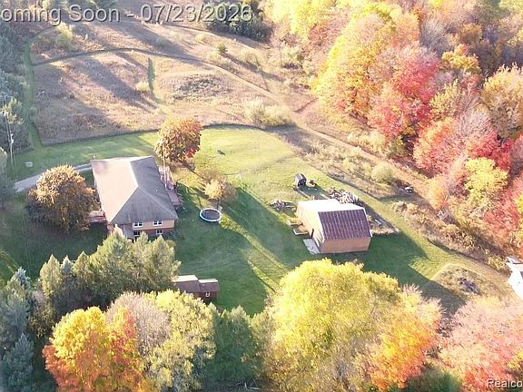 3rd image of 17792 22 Mile Rd
