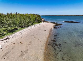 19 Peninsula Shrs, Gouldsboro, ME 04607