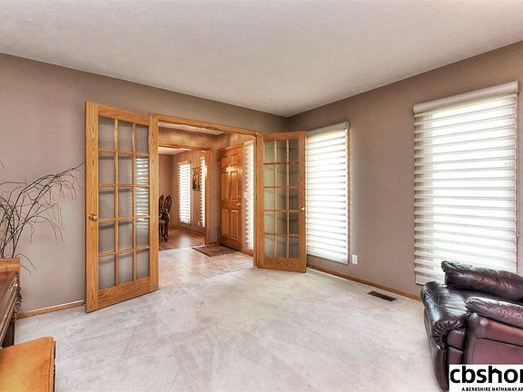 5th image of 15811 Josephine St