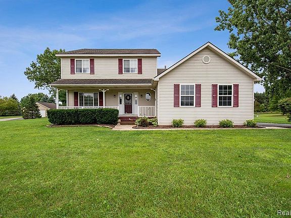 3rd image of 9844 Pope Ln