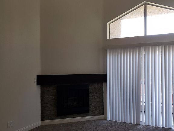 4th image of 5500 Owensmouth Ave APT 315