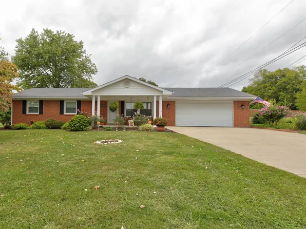 989 Sheila Ln, Mount Sterling, KY 40353