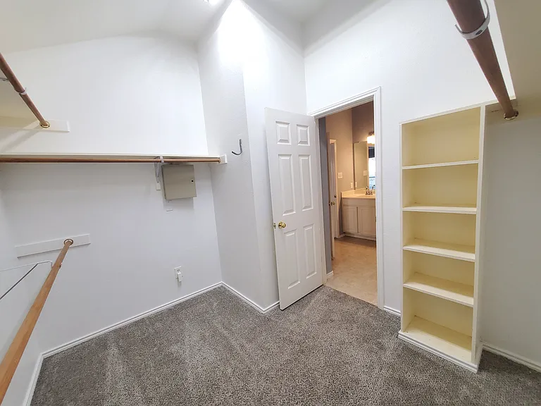 2636 Cumberland Trl — Photo 24